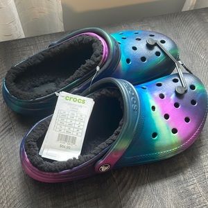 NWT Crocs Classic Lined Clogs in Sci-Fi